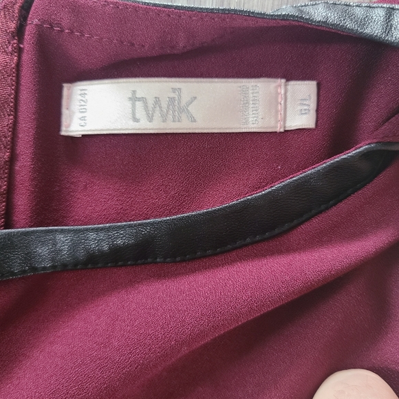 Dress - Picture 3 of 3